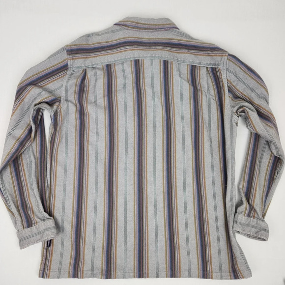 Patagonia Organic Cotton Striped Mid-Weight Button Up. - Picture 4 of 4